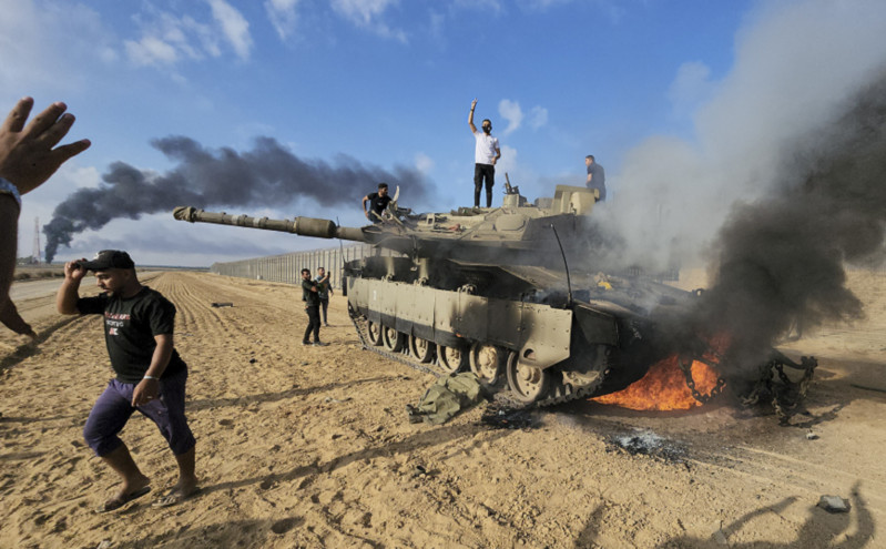ΜΚΟ κατηγορεί διεθνή ΜΜΕ ότι γνώριζαν από πριν για την επίθεση στο Ισραήλ &#8211; «Οι φωτορεπόρτερ τι έκαναν εκεί;»