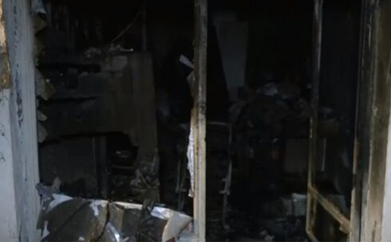 Φωτιά σε ισόγειο διαμέρισμα στη Θεσσαλονίκη &#8211; Καταστράφηκε ολοσχερώς