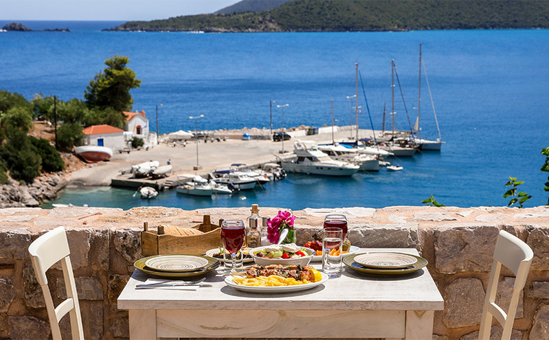 Taste Atlas: Η ελληνική κουζίνα στις top 5 του κόσμου &#8211; Ποια θέση έλαβε στην παγκόσμια κατάταξη