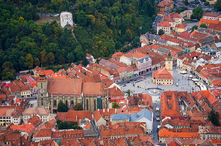 Μπρασόβ: Η κουκλίστικη, μεσαιωνική πόλη στην καρδιά των Καρπαθίων