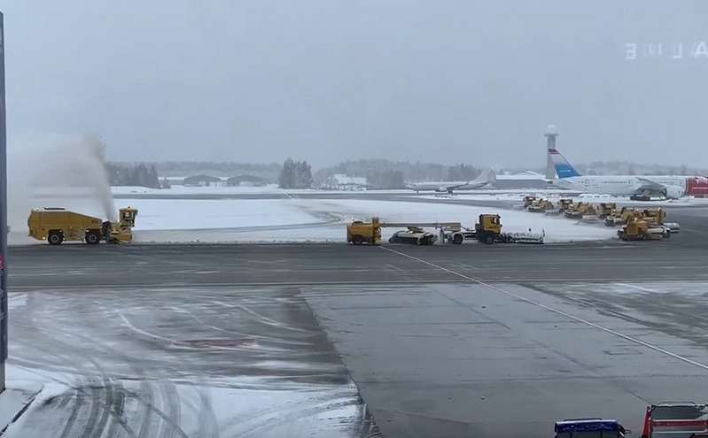Το αεροδρόμιο του Όσλο έκλεισε εξαιτίας της σφοδρής χιονόπτωσης