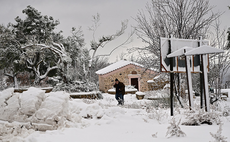 Κακοκαιρία Avgi: «Για 2 βαθμούς δε χιόνισε στην Αθήνα» &#8211; Η πρόβλεψη για τις επόμενες ώρες