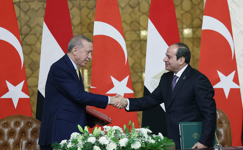 Ερντογάν και Σίσι συμφώνησαν να αναθερμάνουν τις σχέσεις Τουρκίας και Αιγύπτου