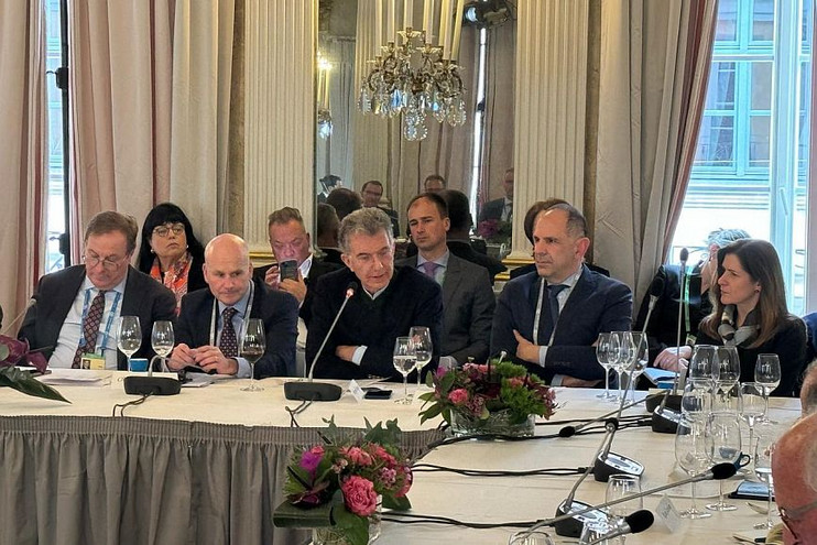 Σε γεύμα εργασίας στη Διάσκεψη Ασφαλείας του Μονάχου συμμετείχε ο υπουργός Εξωτερικών Γιώργος Γεραπετρίτης