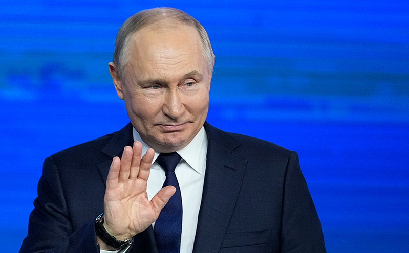Ο Πούτιν θα «σπάσει τη σιωπή» του σε Αμερικανό δημοσιογράφο για τον πόλεμο στην Ουκρανία