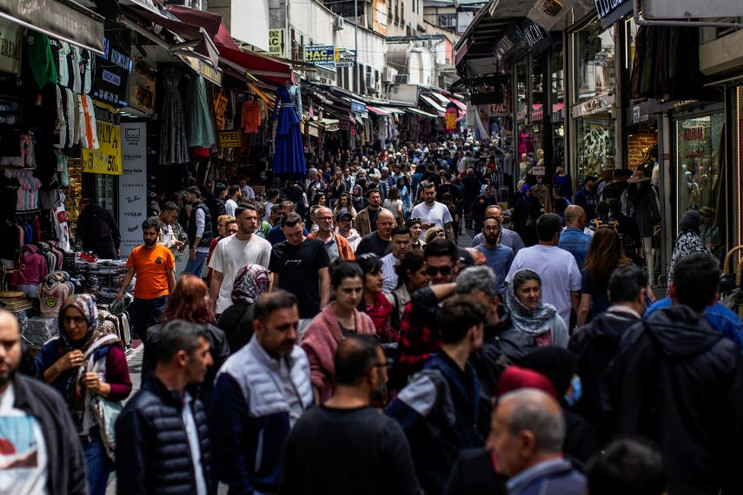 Ο πληθυσμός της Τουρκίας έφτασε το 2023 τα 85,4 εκατομμύρια κατοίκους