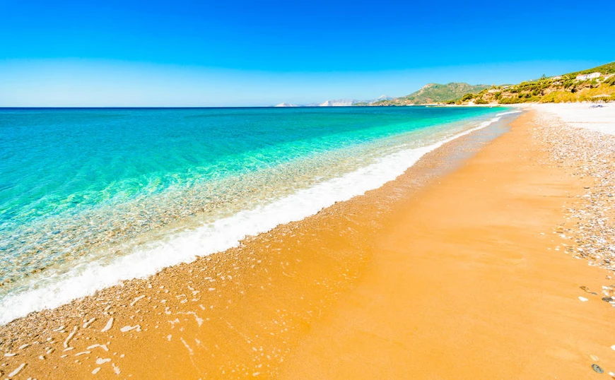 https://www.newsbeast.gr/image/s870x/webp/file/files/1/2019/07/KLIK_VOTSALAKIA_shutterstock_478934995.jpg
