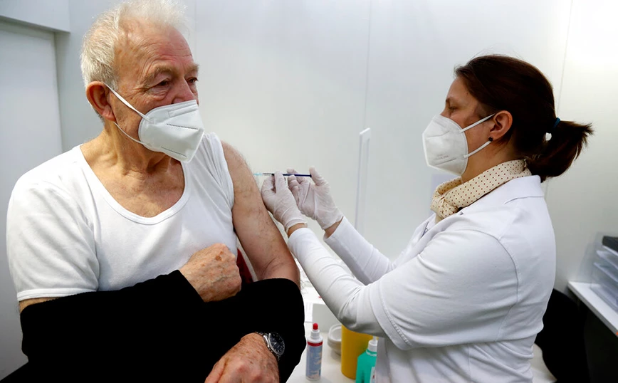 Επικίνδυνα ΣΧΙΖΟΦΡΕΝΕΙΣ οι κυβερνώντες σας, Έλληνες – Θεμιστοκλέους: Δεν ήταν ΠΟΤΕ υποχρρεωτικό το εμβόλιο – Στε: Συνταγματικός ο υποχρεωτικός εμβολιασμός για τους άνω των 60