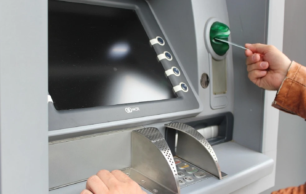 [Εικόνα: atm.jpg?gravity=center]